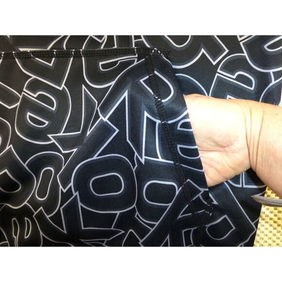 Reebok Delta AOP Pullover Hoodie Black Print Small Moisture Management Classic S - Picture 3 of 11